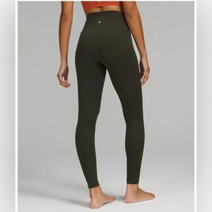 Lululemon charcoal grey leggings. Size small 160/66A Asia Fit.